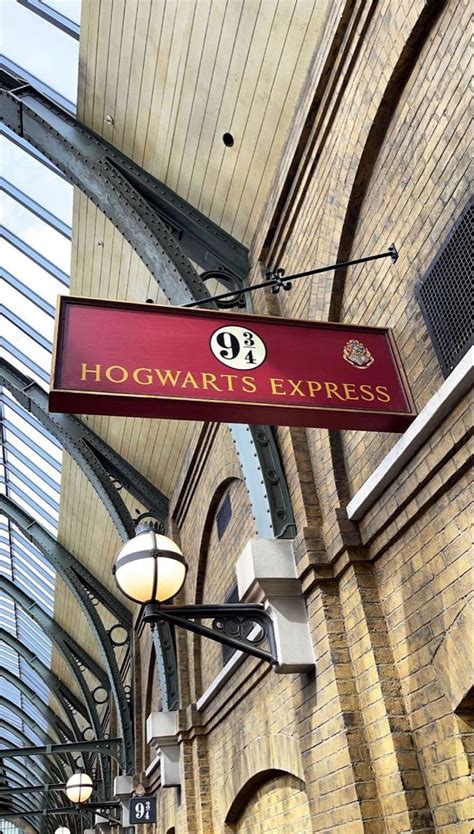 Train station/Hogwarts express/magic/magic world/93_4 in 2021 ...