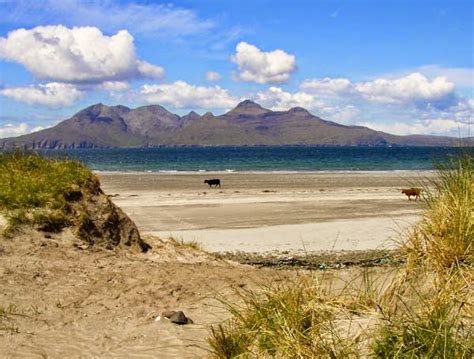 Scottish Independent Hostels: Island Focus, the Isle of Eigg