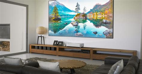 Epson gets real close to the wall with super-UST laser projector ...