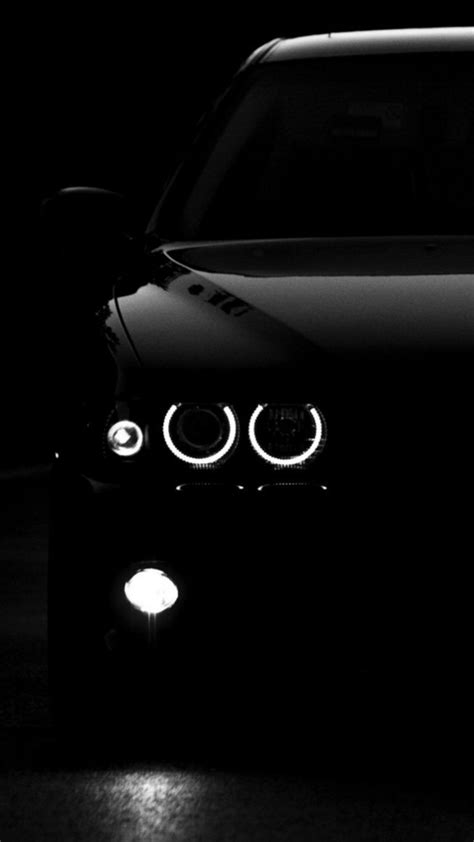 4K Ultra HD Black Car Wallpaper