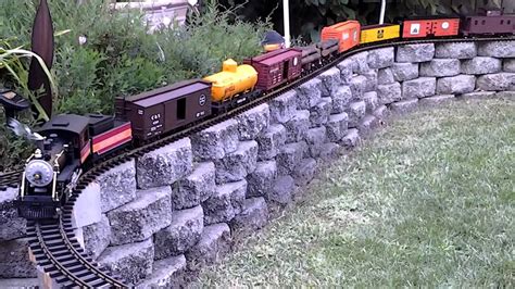 Train Model Club: Trendy Outdoor model train scales