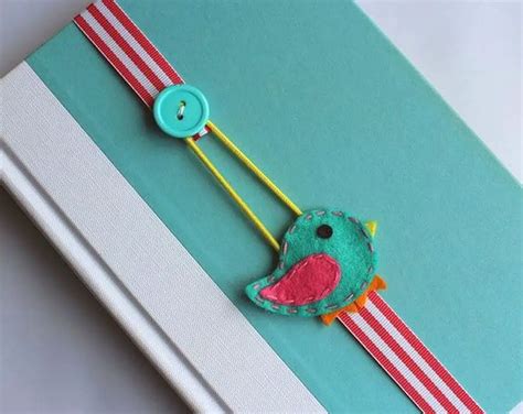 Make an Adorable DIY Ribbon Bookmark in 2 Minutes! – Craft projects for ...