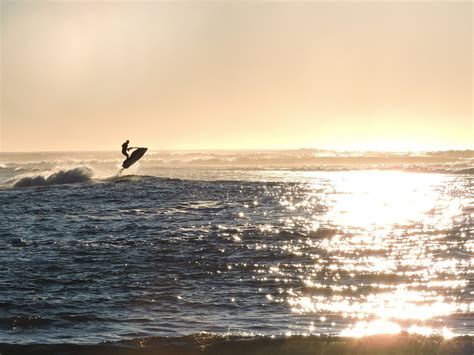 Download free photo of Jet ski,jumping,ocean,water,jet - from needpix.com