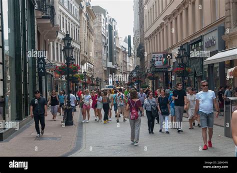 Pedestrian Street Scene in Vörösmarty tér on Vaci Utca District 5 ...