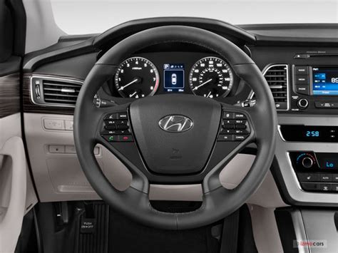 2015 Hyundai Sonata: 143 Interior Photos | U.S. News