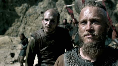 "Vikings" Season 2 - Behind the Scenes "Behind the Legend" - YouTube