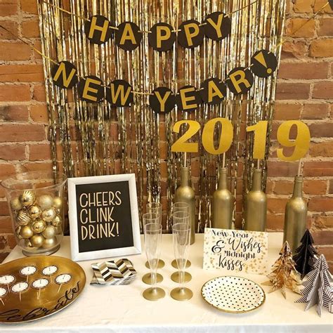 51 Fantastic New Years Eve Party Table Decoration Ideas | New years eve ...