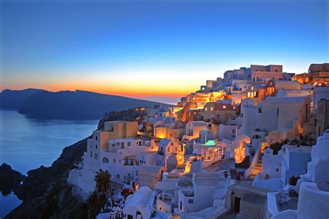 The Best Sunset Viewing Spots on Santorini