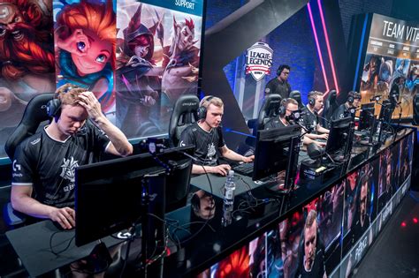 What is Esports? - DevTeam.Space