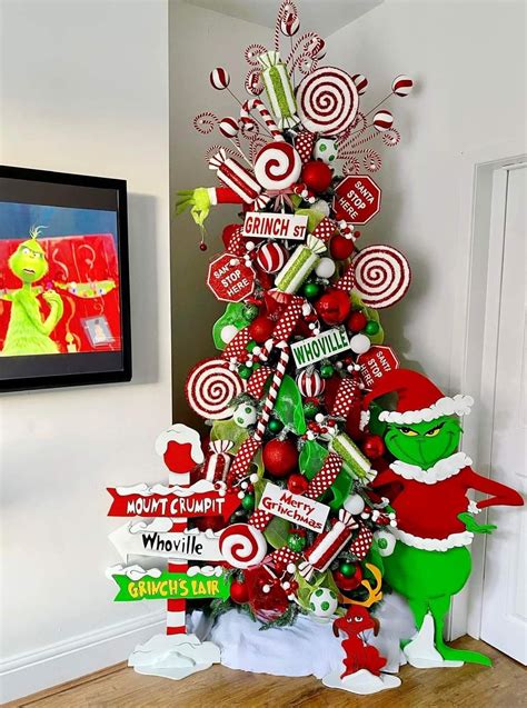 Pin by rosenda betancourt on Christmas | Grinch christmas tree, Grinch ...