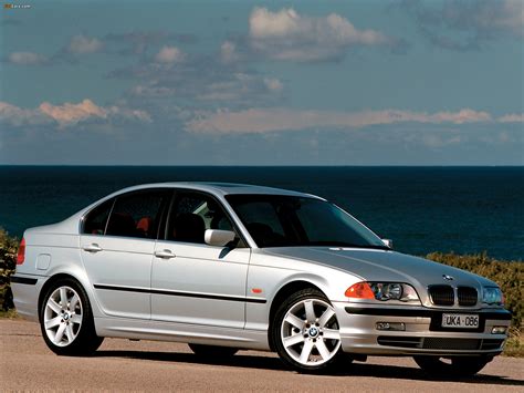 BMW 330i Sedan AU-spec (E46) 2000–01 pictures (2048x1536)