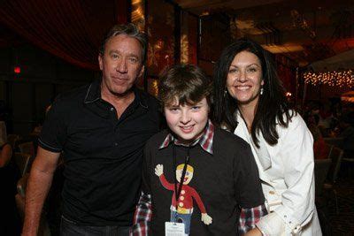 Tim Allen, Spencer Breslin and Wendy Crewson at event of The Santa ...