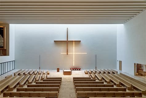 Modern church architecture: Between tradition and minimalism