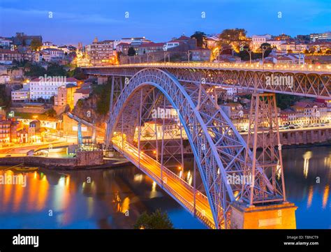 Famous Dom Luis I Bridge, Douro river, Porto, Portugal Stock Photo - Alamy