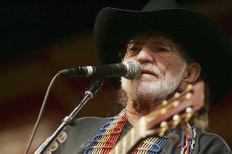 Willie Nelson Best Live Shots [PICTURES] | Kowaliga Country 97.5