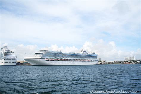 Fort Lauderdale Riverfront Cruise - A Camera and A Cookbook