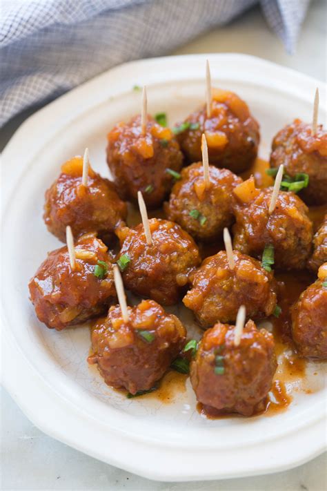 Hawaiian Meatballs | Recipe | Tasty meatballs, Bbq meatballs, Hawaiian bbq