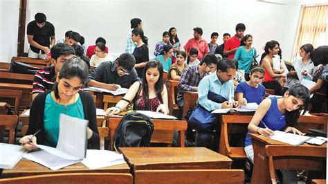 Delhi University colleges run a full house despite high cut-offs