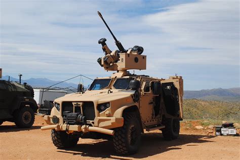 JLTV tactical vehicle turns into tank hunter