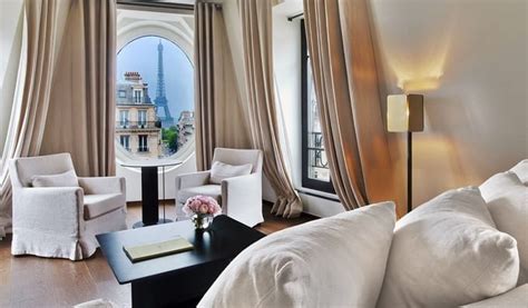 Hotels in Paris You Can Wake Up To Views Of The Eiffel Tower From €18 ...