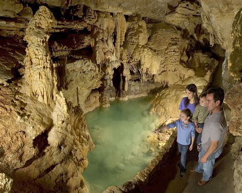 Natural Bridge Caverns – Discover Texas