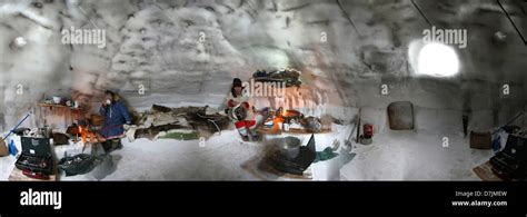 Inside an igloo hi-res stock photography and images - Alamy