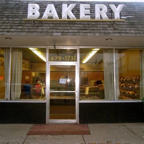 This small-town bakery has been family-owned for over 50 years - and it ...