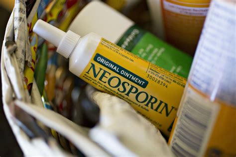 Neosporin for cuts? Some doctors say no - Bloomberg