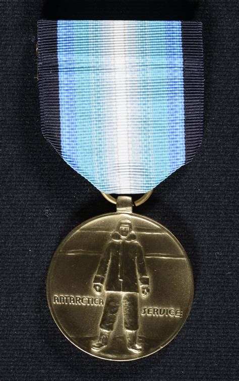 Antarctica Service Medal — National Museum of the Royal New Zealand Navy