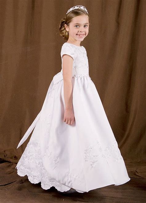 Pin on LDS Baptism Dress and hair dos