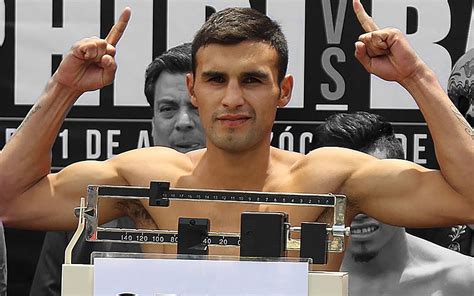 Argentine Boxer Dies Days After Collapsing in Ring - The New York Times