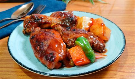 Chicken Mechado Recipe - Yummy Kitchen