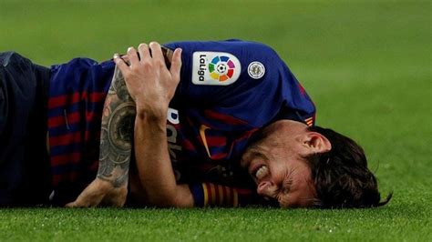 Messi injury gives Barca and Dembele chance to prove their worth ...