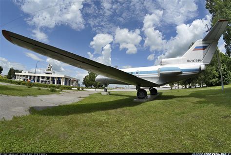 Yakovlev Yak-40 - Untitled | Aviation Photo #4458247 | Airliners.net