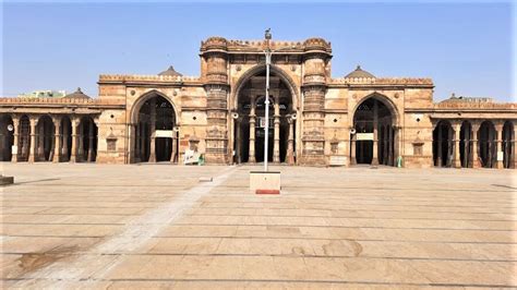 Jama Masjid Ahmedabad one of the biggest mosques in India » travfoodie ...