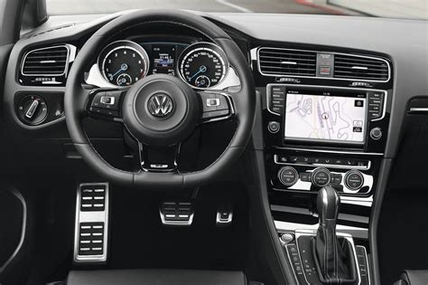 Volkswagen Golf R MK7 - AutoTribute