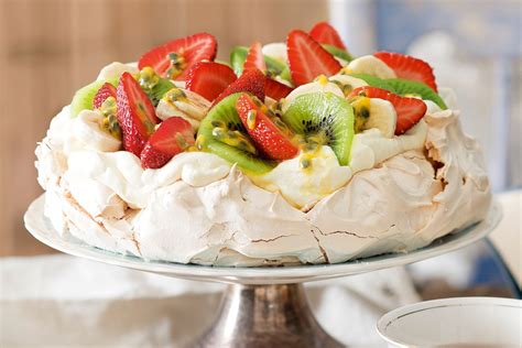 Pavlova, The Typical Australian Dessert – InspirationSeek.com