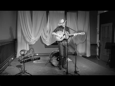 An Empty Room with Colter Wall - "Sleeping On The Blacktop" Chords ...