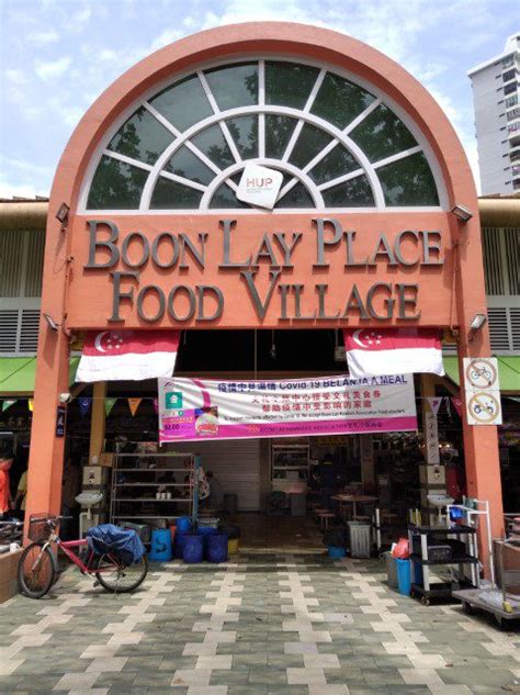 What to eat at Boon Lay Place Food Village?