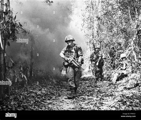 1st division troops High Resolution Stock Photography and Images - Alamy