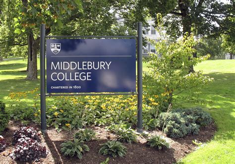 Middlebury College Notable Alumni - INFOLEARNERS