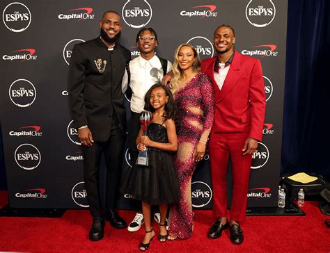 LeBron James’ Daughter Zhuri Shines in Bow-Topped Heels at ESPYs 2023 ...