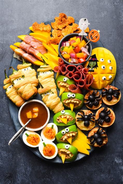 Easy Halloween Party Food | Fun Halloween Snacks - Foxes Love Lemons