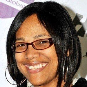 Monie Love - Bio, Facts, Family | Famous Birthdays