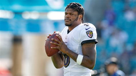 Baltimore Ravens quarterback Lamar Jackson: Stats, salary, position ...