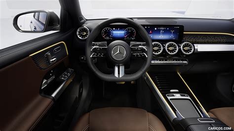 2024 Mercedes-Benz GLB - Interior | Caricos