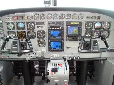 Jet Airlines: Cessna 182 Cockpit