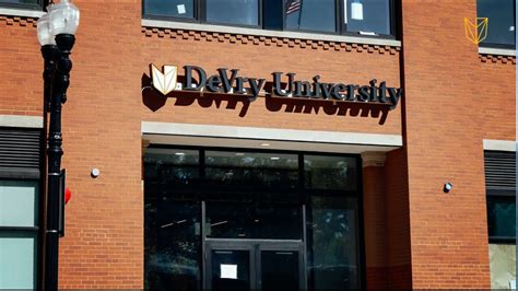 On-Campus and Online Degree Programs - Your Future Starts Here | DeVry ...