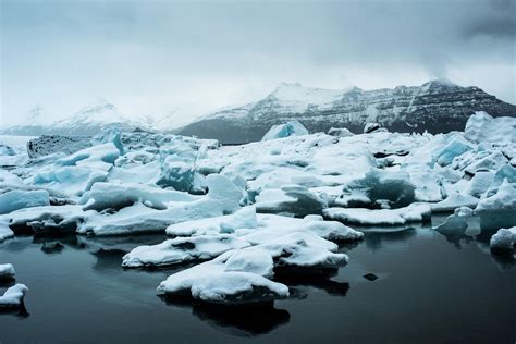 Glacier Lagoon, Iceland (OC) [7360x4912] : r/EarthPorn