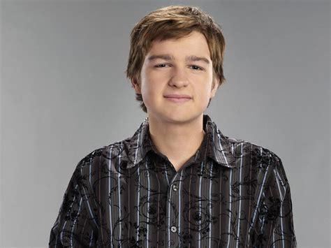 Angus T. Jones - Angus T. Jones Wallpaper (36703314) - Fanpop